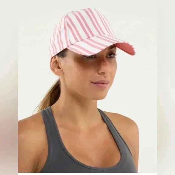 Lululemon Classy Cap Twin Stripe Love Red / Love Red W9733S upf sun protection - Picture 1 of 7
